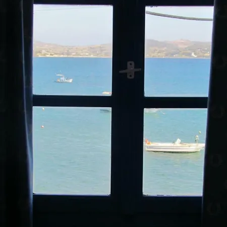 Milos * Adamantas (Milos)